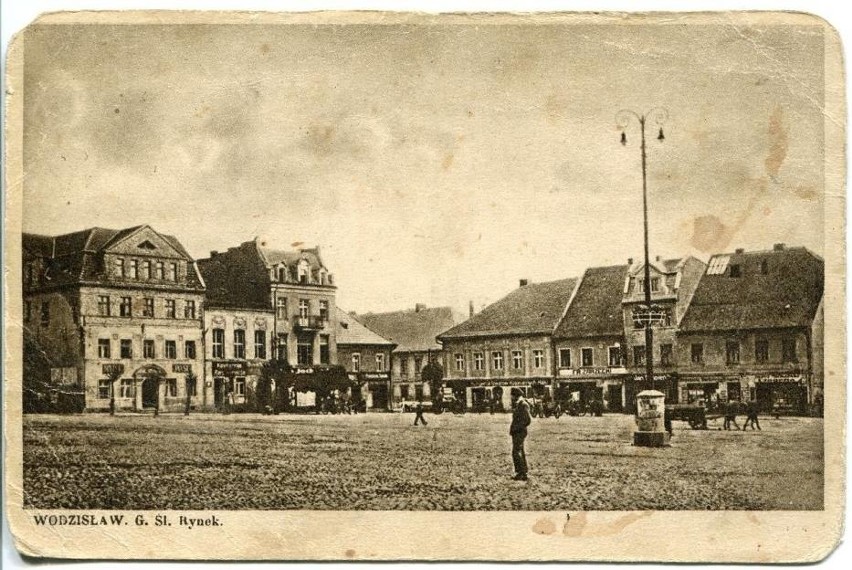 Rynek, a w oddali Pałac Dietrichsteinów