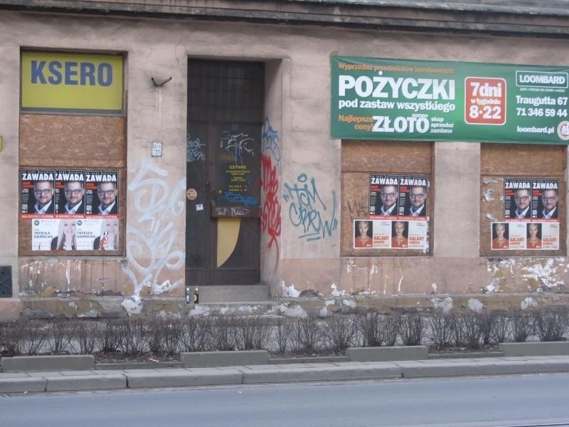 Plakaty wyborcze nadal wiszą. Kto i kiedy posprząta z nich Wrocław? (ZDJĘCIA)