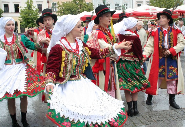 Co roku tłumy przyjeżdżają do Chełmna na coroczne święto muzyki, tańca, dobrego jedzenia - i picia - a także wyjątkowego rzemieślnictwa. To wszystko czeka nas tu w ten weekend