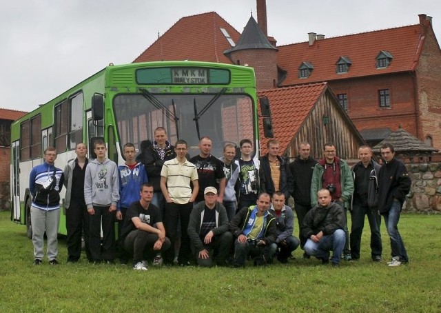 Wysłużony Jelcz zwiedził już całe Podlasie. Miłośnicy komunikacji miejskiej pojechali nim np. do Tykocina