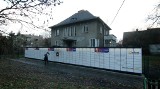 Gigantyczny paczkomat zniknie z ul. Olszewskiego. To decyzja konserwatora zabytków