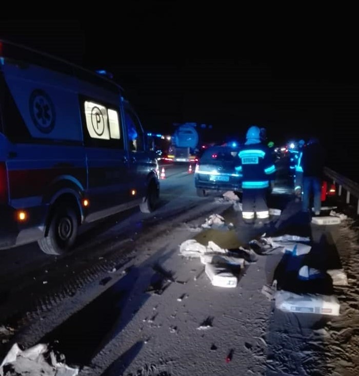 Poważny wypadek na autostradzie A2 w powiecie brzezińskim. Jedna osoba została ranna. ZDJĘCIA