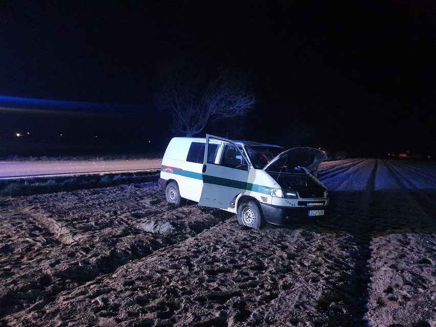 Ze wstępnych ustaleń policji wynika, że kierujący pojazdem...