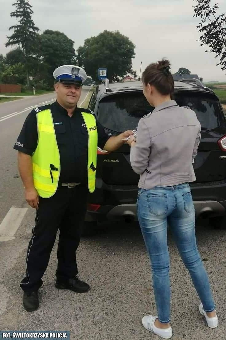 Kazimierscy policjanci włączyli się w europejską akcję. Wszystko dla poprawy bezpieczeństwa w ruchu drogowym [ZDJĘCIA]