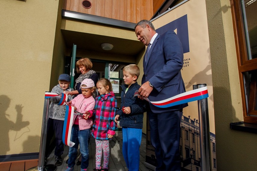 Uroczyste otwarcie nowego budynku biblioteki publicznej na...