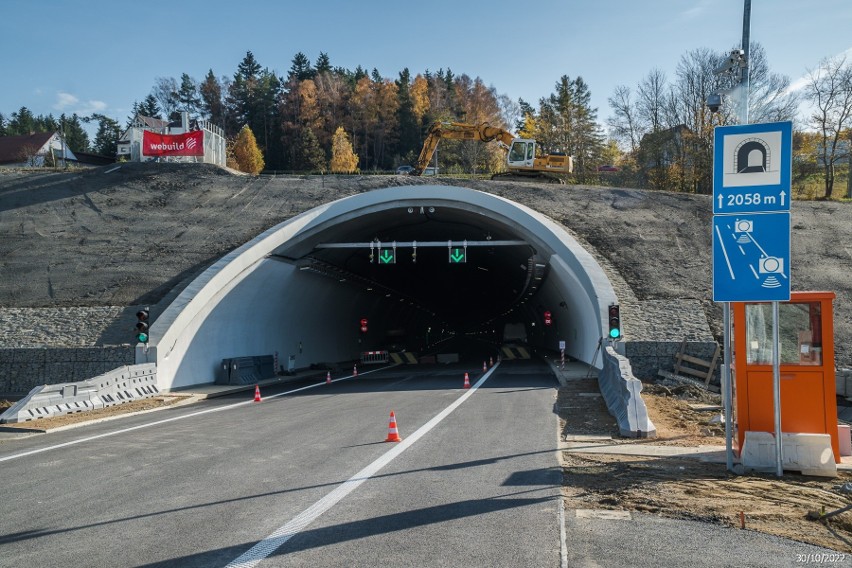 Tunel drogowy pod Luboniem Małym już jest gotowy. Czekam...