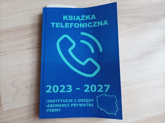 Toruń. Firma bez adresu sprzedaje seniorom drogie i bezwartościowe książki  telefoniczne | Nowości Dziennik Toruński