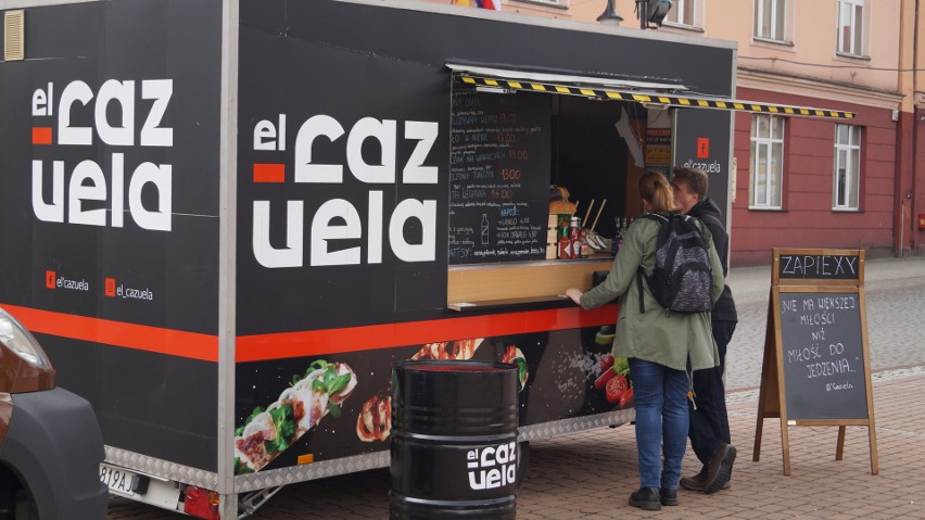 Majówka w Żorach: Na rynku zaparkowały food trucki