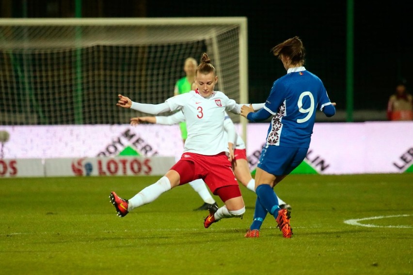 El. Euro 2021. Polska - Mołdawia 5:0. Sikora & Pajor show - strzelanina w prezencie na Dzień Kobiet