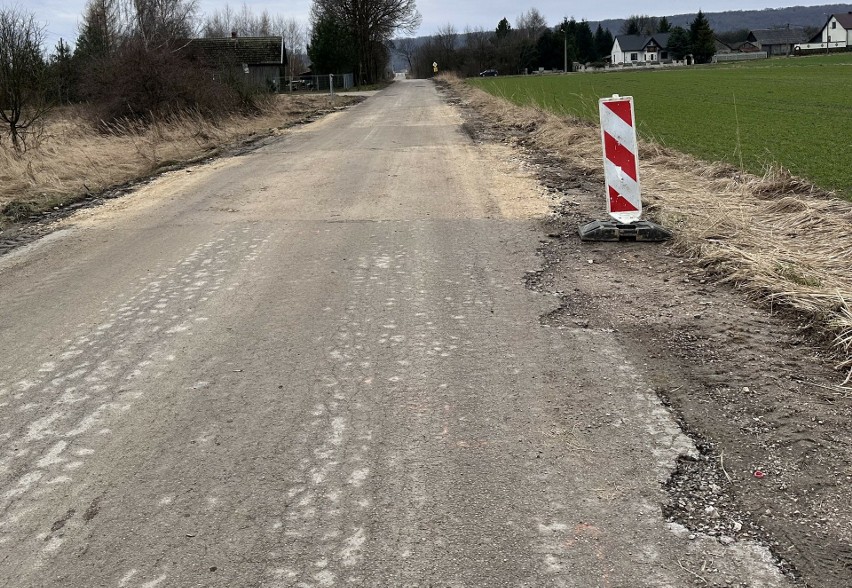 Rozpoczął się remont drogi Kępie - Przysieka