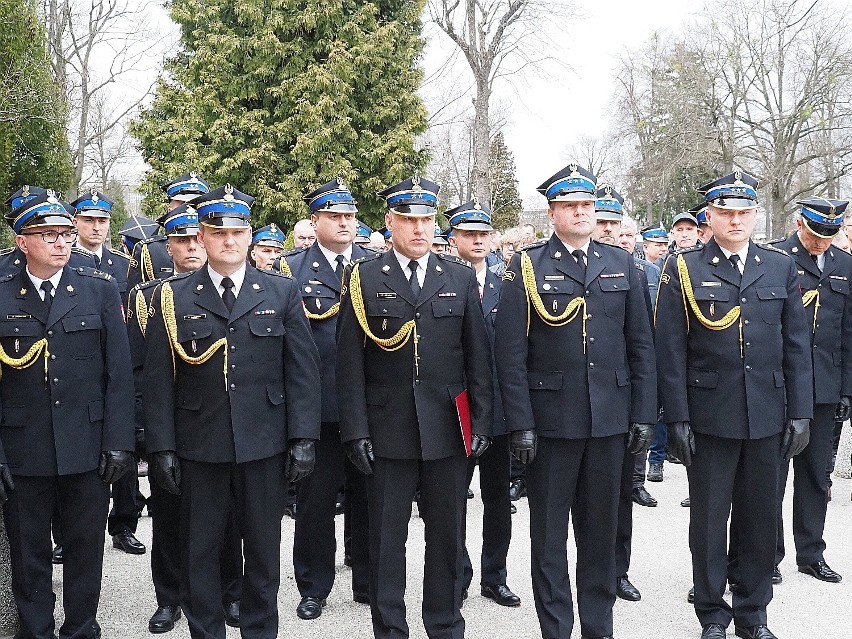 Na pogrzeb młodszego brygadiera Wojciecha Pernala przyszły...