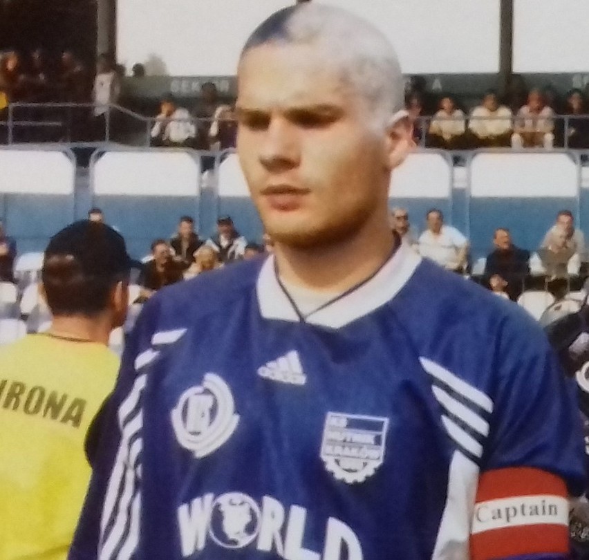 Sezon 2001/2002 - II liga

TOMASZ BERNAS - 9 BRAMEK