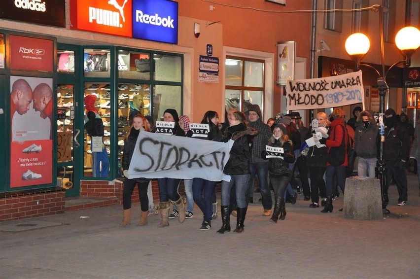 Manifestacja przeciwko ACTA  w Żaganiu