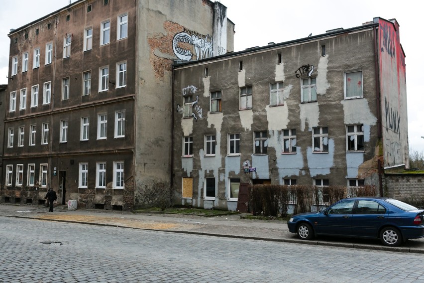 Szczecin: Zamalowali street art na kamienicy do rozbiórki. Zastępca prezydenta: "Zbyt pochopnie"