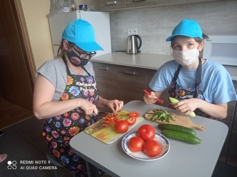 Kulinarne podróże w Broninie. Wychowankowie poznawali kuchnię grecką