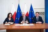 Kiedy premier powoła nowego wojewodę wielkopolskiego? W grę mają wchodzić trzy nazwiska