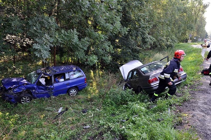 Wypadek: czołowe zderzenie koło Szczecinka...