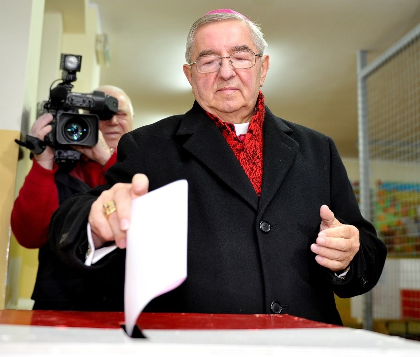 Abp. Sławoj Leszek Głódź zagłosował w wyborach samorządowych