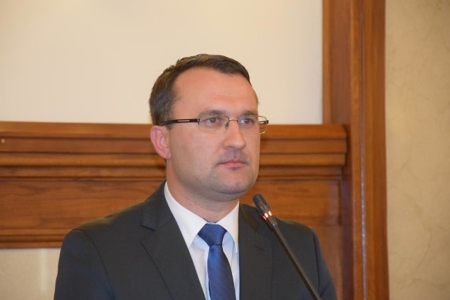 Wojciech Pałka z PiS od kilku dni kieruje powiatem krakowskim jako starosta. A przez  trzy lata zdobywał doświadczenia na stanowisku wicestarosty