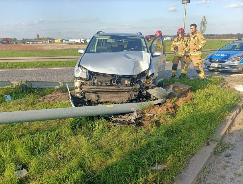 Wypadek na zjeździe z autostrady A4 Kąty Wrocławskie...