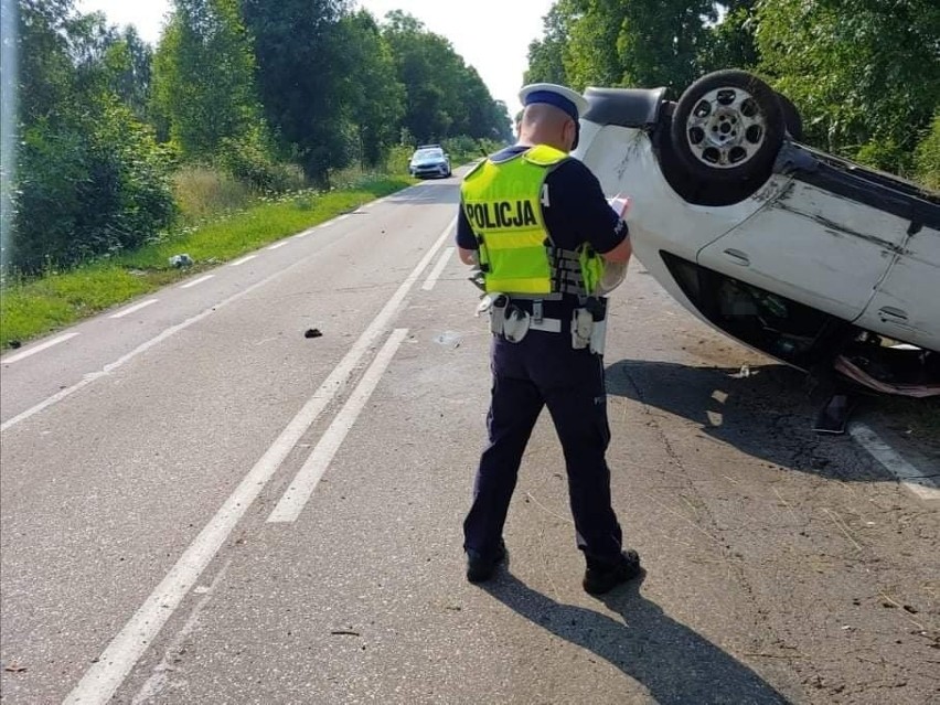 Progale. Wypadek na DW 689. Zderzenie dwóch samochodów osobowych. Droga była zablokowana