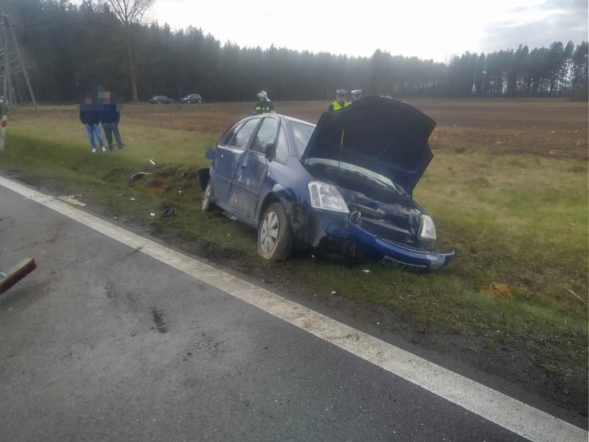 Wypadek w Jeleniach. Kierująca oplem merivą straciła panowanie nad kierownicą. Do zdarzenia doszło 7.04.2023