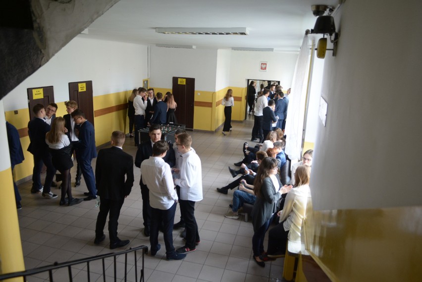 Egzamin gimnazjalny 2019 w Radomiu i regionie. Uczniowie...