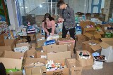 Stalowa Wola. Mieszkańcy nie szczędzą darów dla uchodźców z Ukrainy [ZDJĘCIA]