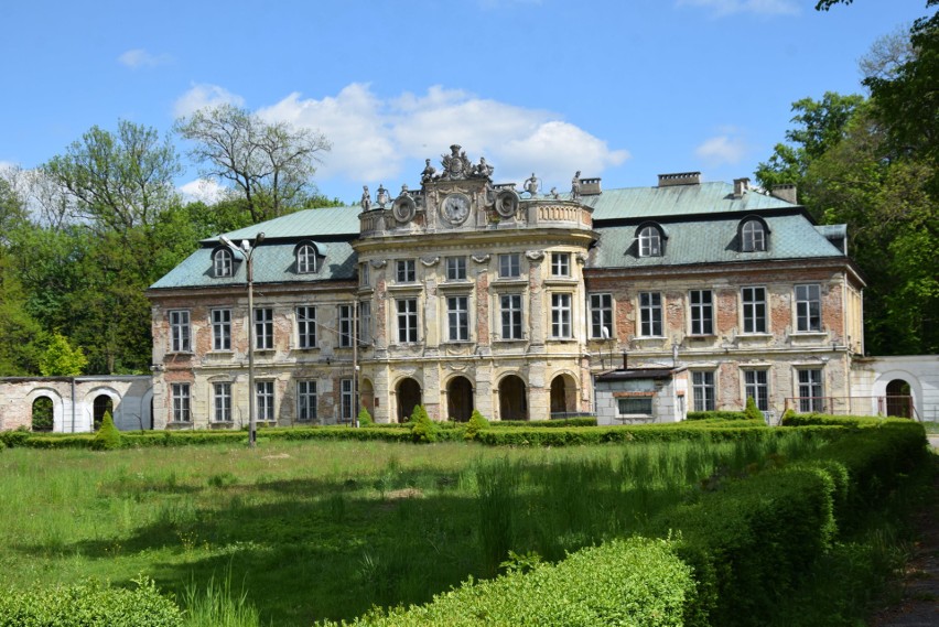 Pałac w Szczekocinach to wyjątkowy zabytek. Jak wygląda...