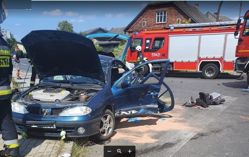 W Zasolu koło Brzeszcz doszło do wypadku. Cztery osoby...