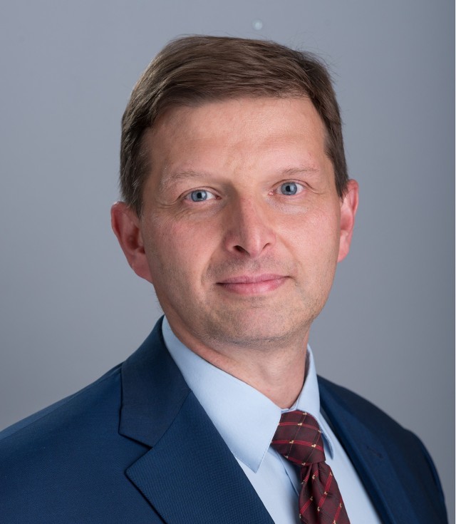 Marek Zuber, ekonomista, analityk rynk&oacute;w finansowych, ekspert i doradca finansowy