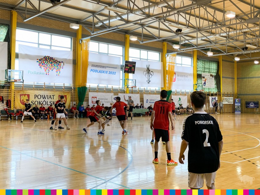 Turniej piłki ręcznej chłopców w Dąbrowie Białostockiej