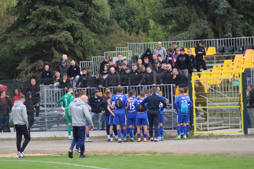 Kibice Unii Tarnów na stadionie Wieczystej Kraków...