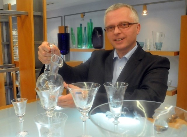 Dariusz Gawroński, dyrektor KHS S.A cieszy się z popularności krośnieńskich produktów. Fot. Tomasz Jefimow