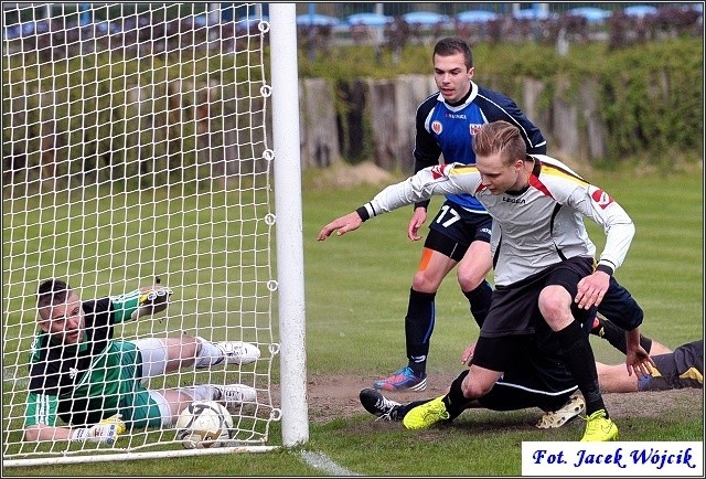 Piłka nożna > III liga: Astra - Drawa 0:4 [zdjęcia]