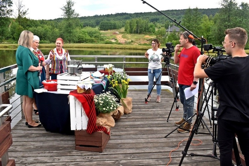 „Śpiewy spod Radostowej” nagrane. W Ciekotach realizowano zdjęcia do folkowego koncertu online