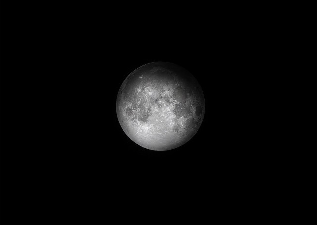 Pełnia Mlecznego Księżyca 2020. Kiedy oglądać? Co oznacza jej nazwa? Sprawdź