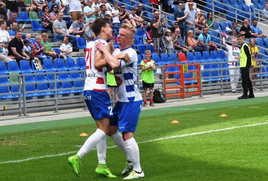 Podbeskidzie - MKS Kluczbork 3:1. Symboliczna zmiana warty w Bielsku-Białej