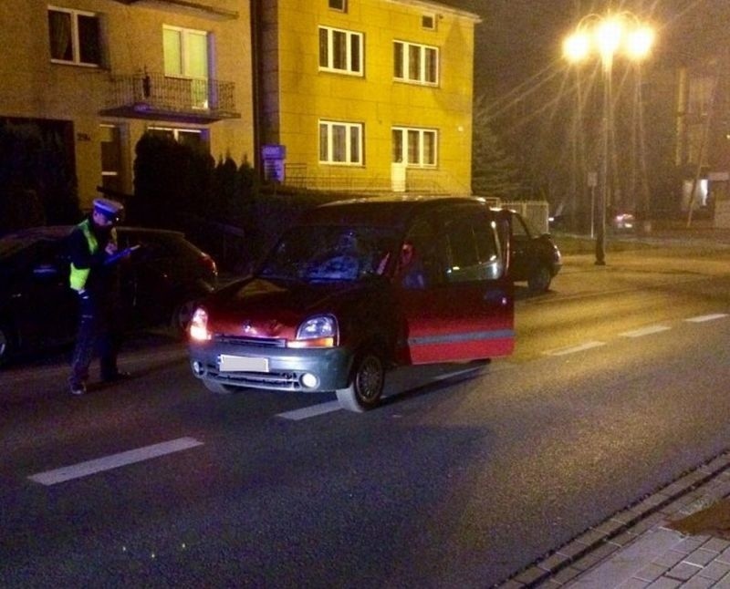 Wyszków. Renault potrącił 73-letnią kobietę