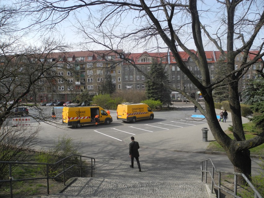 Stargard. Wymalowują miejsca. Wiadomo już, kiedy parking będzie czynny  