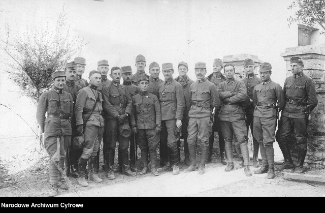 Żołnierze armii austro-węgierskiej- fotografia grupowa.