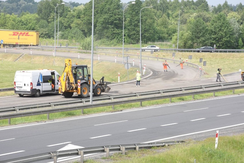 Cały czas utrudnienia występują też w okolicach Lubina.