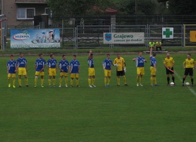 Zespół Tura Bielsk Podlaski przed pierwszym meczem trzecioligowego sezonu 2013-14 w Grajewie z Warmią