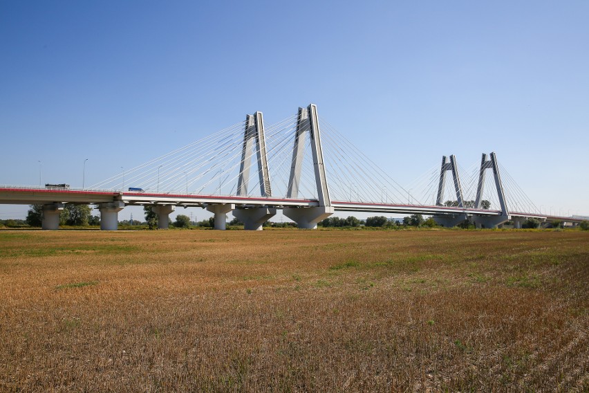 Nowy most jest elementem trasy ekspresowej S7