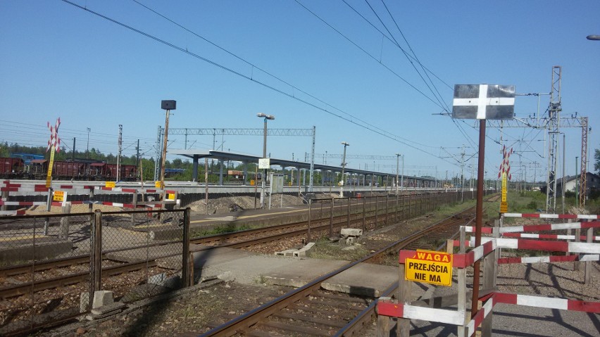 Trwa modernizacja peronów na dworcu Jaworzno Szczakowa