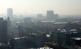 Dym śmierdzi zgodnie z przepisami. Studenci Politechniki Łódzkiej i mieszkańcy ul. Wróblewskiego walczą z uciążliwym dymem