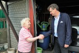 Burmistrz docenił ekologiczna postawę 88-latki. Nagroda za łapanie deszczówki