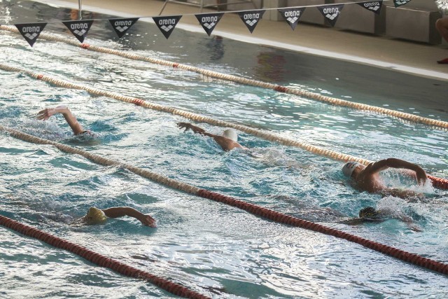 Triathlon rozpocznie się na słupskiej pływalni.