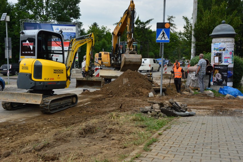 Od sierpnia ogromne utrudnienia na wjeździe do Wieliczki. Trwa przebudowa ul. Kościuszki [ZDJĘCIA]