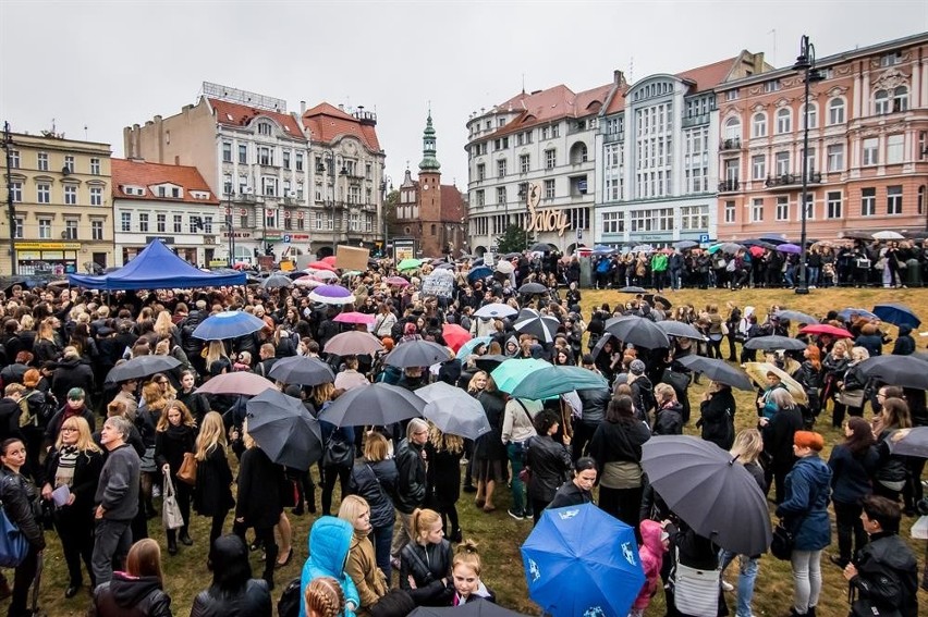 W październiku odbyły się protesty w związku z planami...